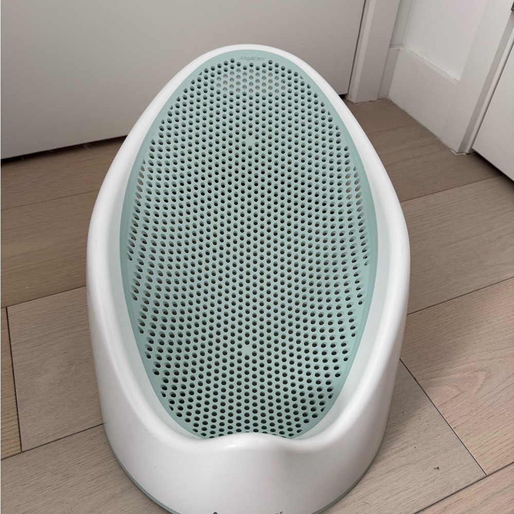 Angelcare Baby Bath Support - Mint & White Color - Excellent Condition